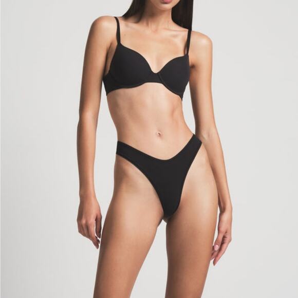 NWT SKIMS‎ Fits Everybody Convertable T Shirt Bra Onyx 32DD - Picture 3 of 7